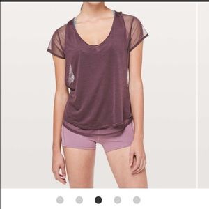 NWOT LULU Set The Course Short Sleeve Artic Plum SIZE 6
